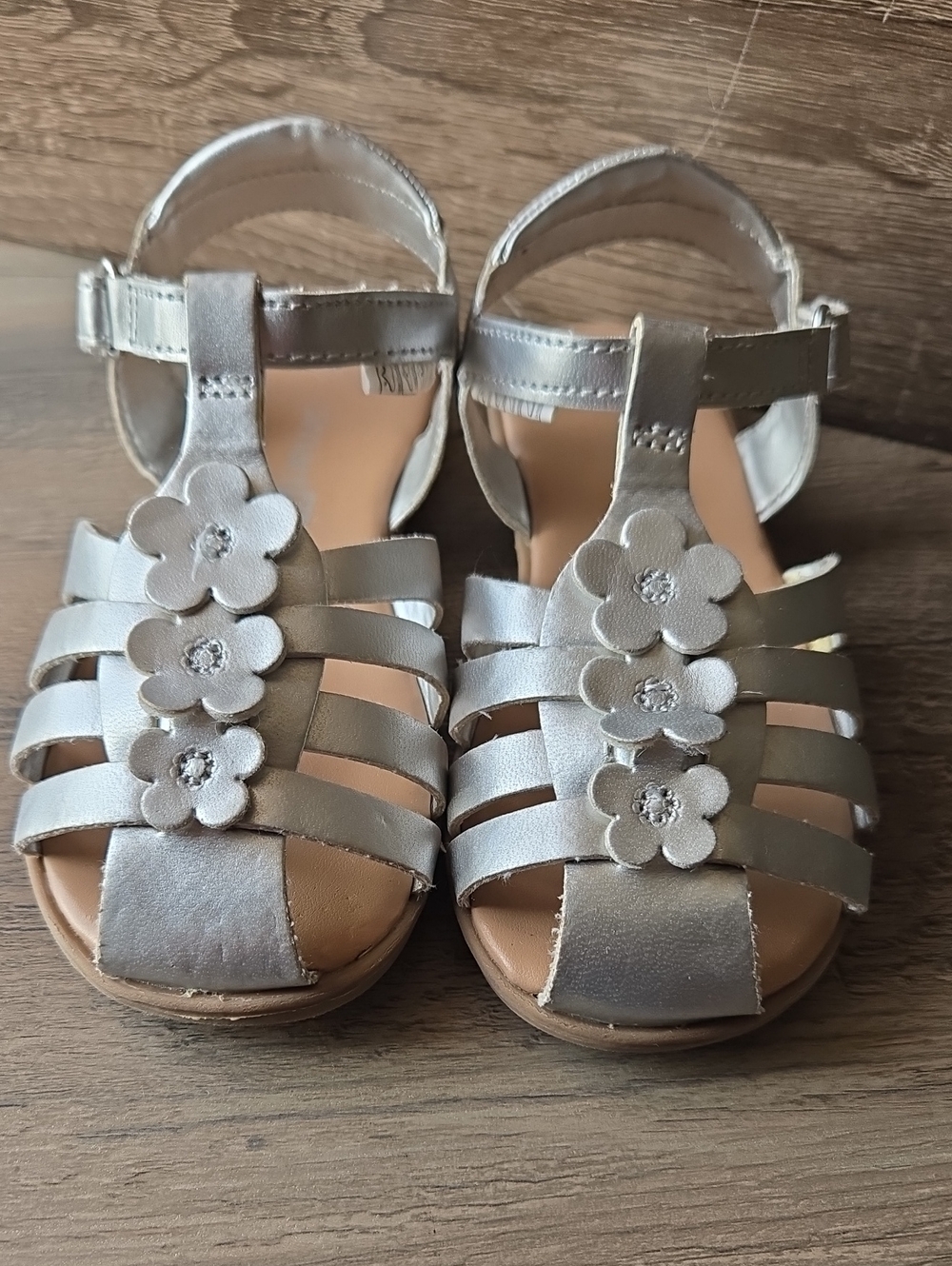 smartfit Silver Floral T-Strap Girls Sandals,size 8